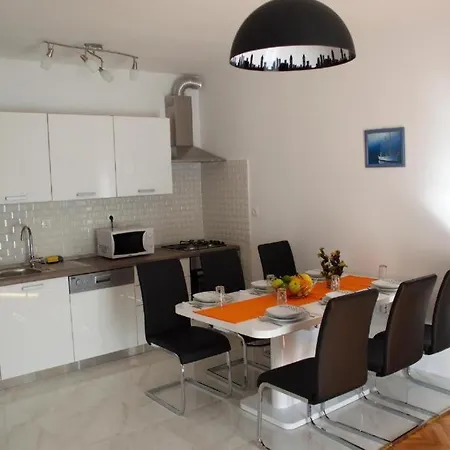 Yakov Free Public Parking And Balcony Appartement Zadar Buitenkant foto