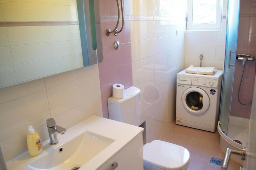 Appartement Yakov Free Public Parking And Balcony
